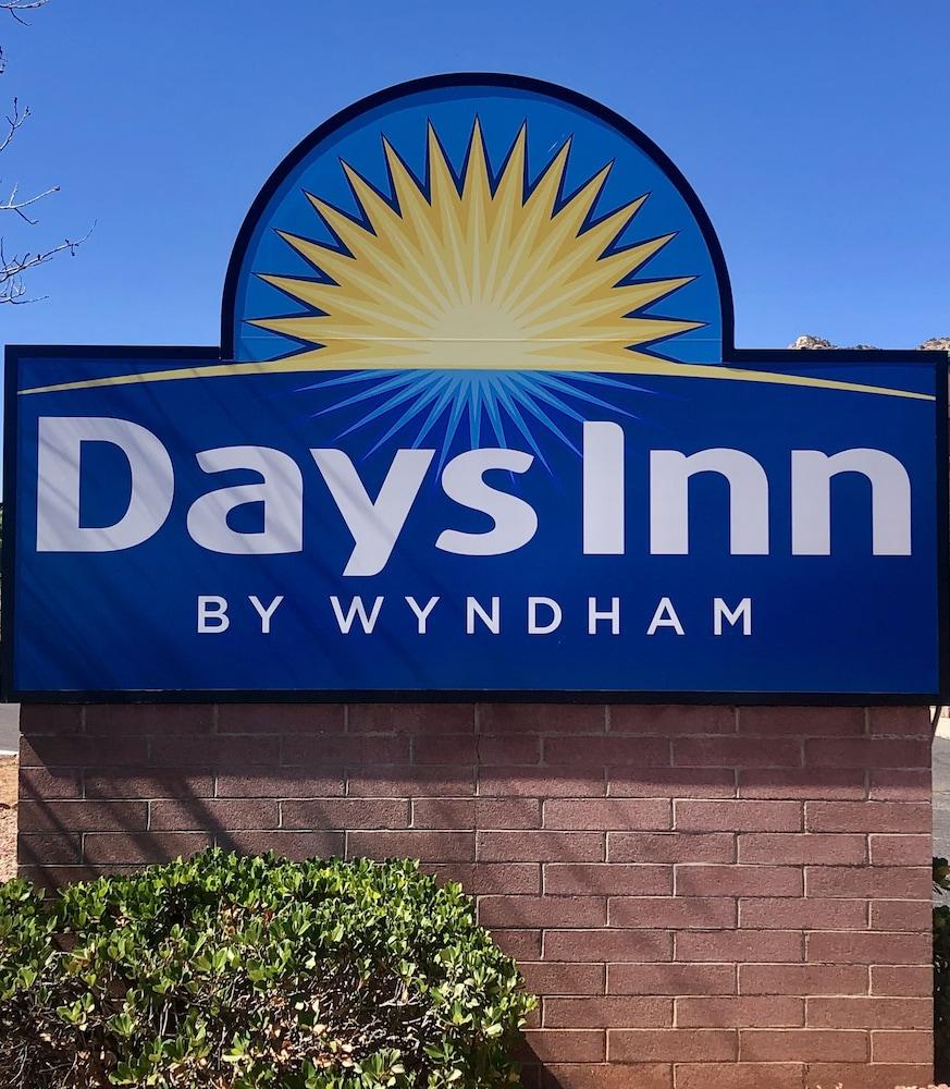 Days Inn & Suites By Wyndham Page Lake Powell Eksteriør bilde